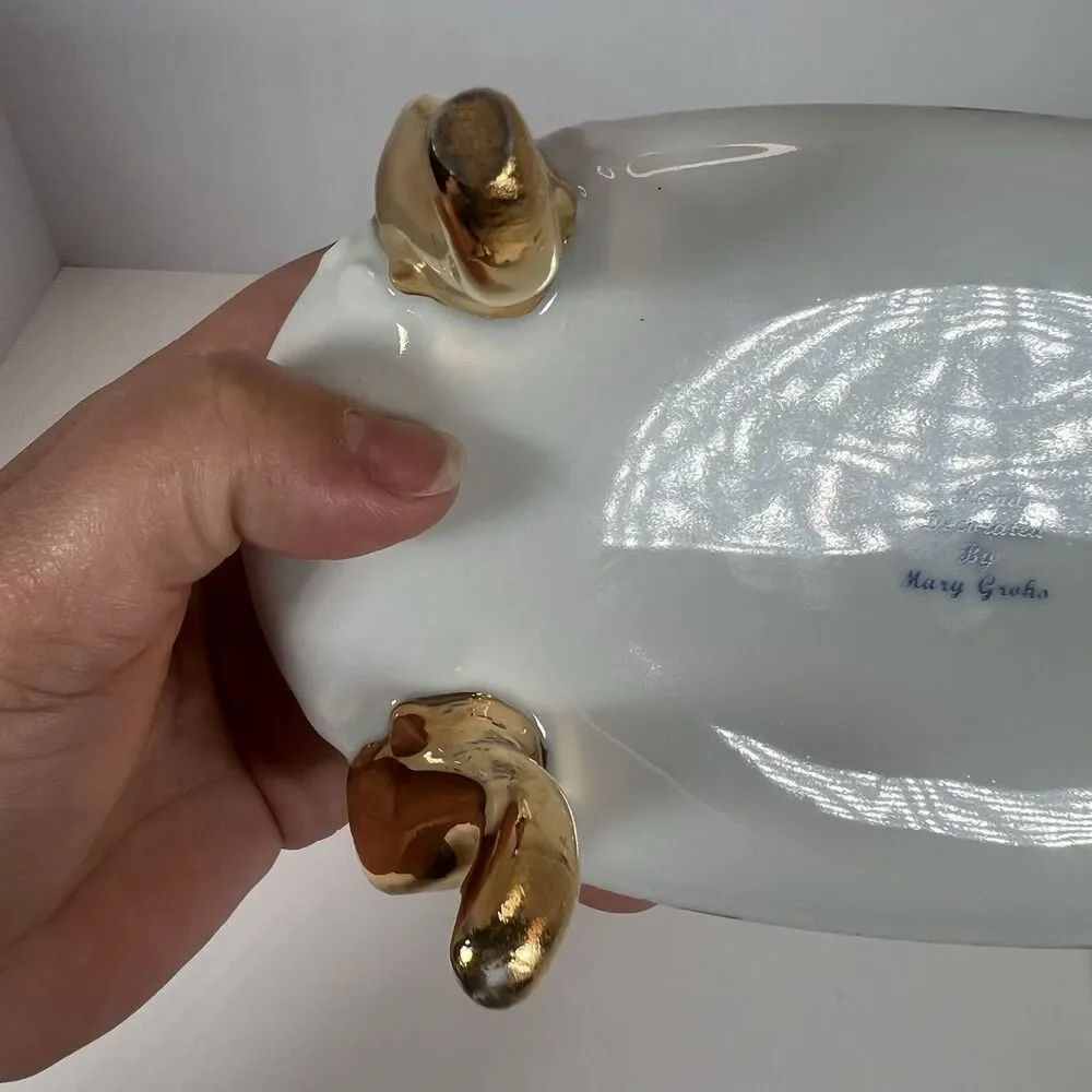Porcelain Trinket Box With Gold Gilded Feet Oval Shaped With‎ Hand Painted Roses